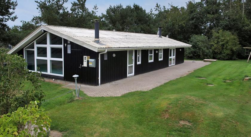 Апартаменты Holiday home Jerup 291 with Sauna and Terrace