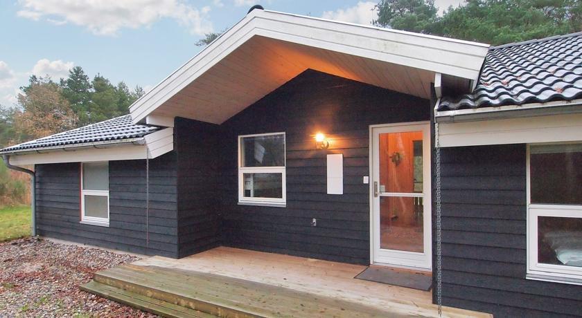 Апартаменты Holiday home Sæby 292 with Sauna and Terrace