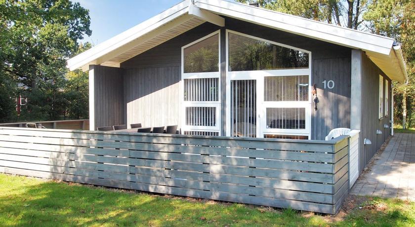 Апартаменты Holiday home Hadsund 695 with Terrace