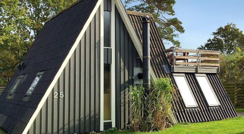 Апартаменты Holiday home Hadsund 697 with Terrace