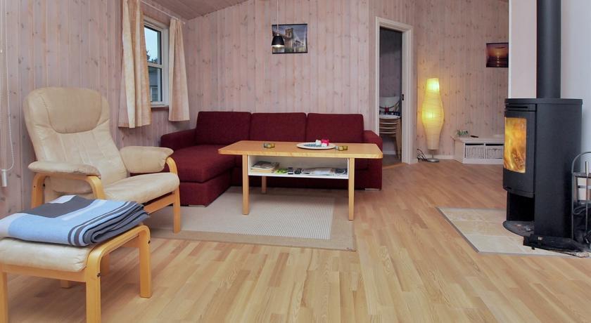 Апартаменты Holiday home Ebeltoft 704 with Terrace