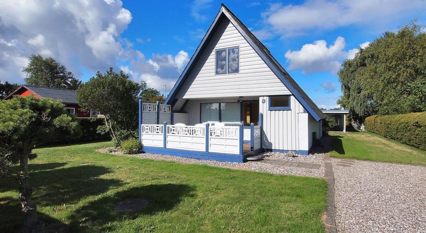 Апартаменты Holiday home Otterup 725 with Terrace