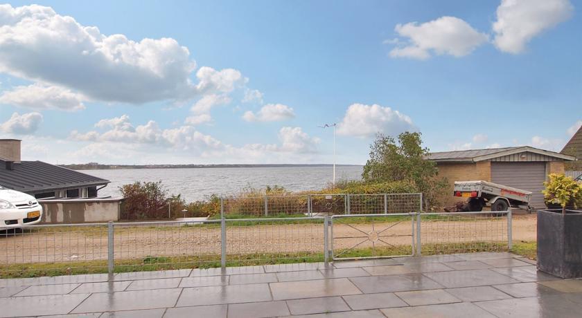 Апартаменты Holiday home Middelfart 727 with Terrace