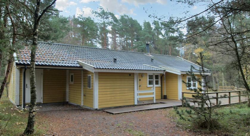 Апартаменты Holiday home Nexø 312 with Sauna and Terrace