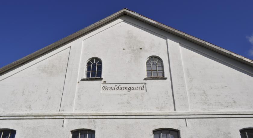 Мини-отель Breddamgaard B&B