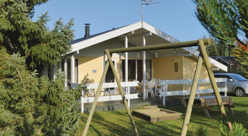 Апартаменты Holiday home Brovst with a Fireplace 276