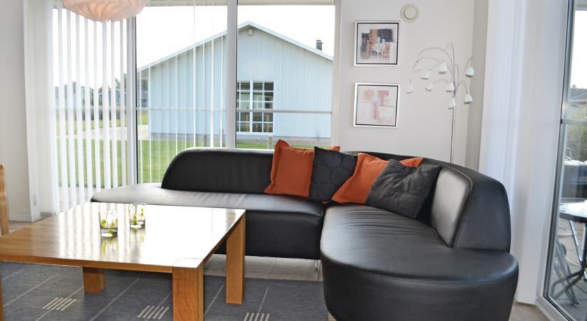 Апартаменты Apartment Norre Nebel with Hot Tub 304