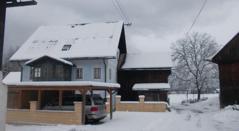 Апартаменты Holiday Home Doris