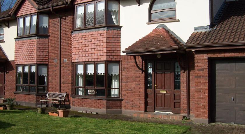 Хостел Robinsnest Short Stay Accommodation Limerick