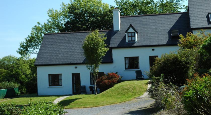 Апартаменты Oysterhaven Holiday Cottages