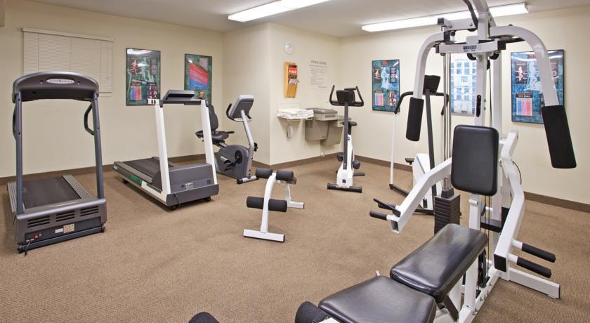 Отель Candlewood Suites Detroit-Ann Arbor