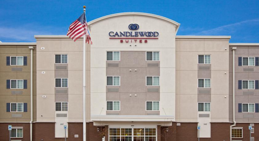 Отель Candlewood Suites Indianapolis East