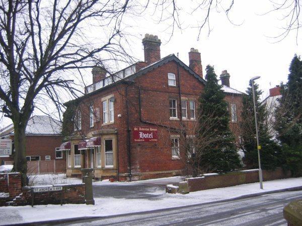 Мини-отель St Andrews House Hotel