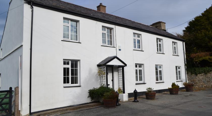 Апартаменты Bryn Aber, Llangybi