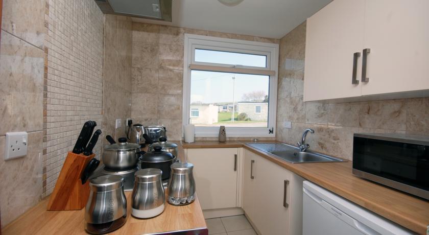 Апартаменты 28 Sandown Bay Holiday Centre