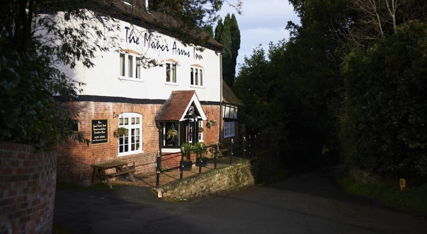 Отель The Manor Arms Inn