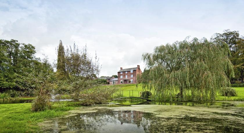 Отель The Beeches Lodge