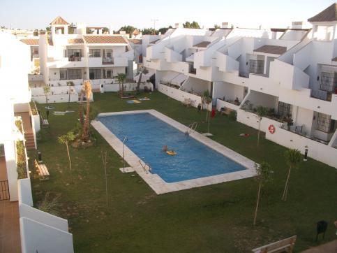 Апартаменты HomeRez  Apartment Avenida del deporte