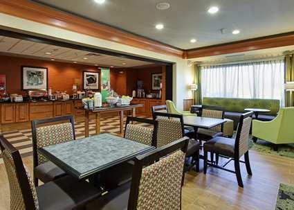 Отель Hampton Inn & Suites Fremont
