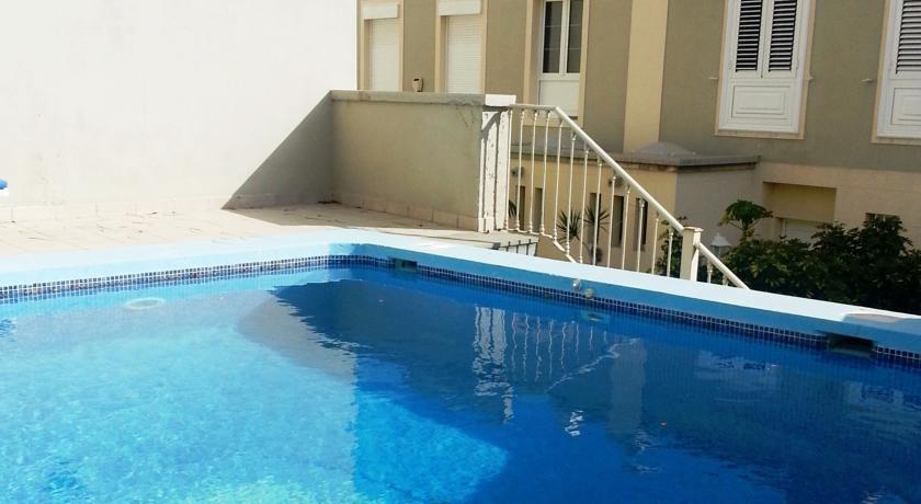 Апартаменты Holiday Home Tinguafaya