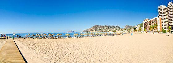 Апартаменты Apartment with garden, pool in Calpe