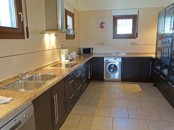 Апартаменты Apartment with garden, pool in Lliber