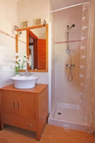 Апартаменты Three-Bedroom Apartment near beach, pool in Calpe