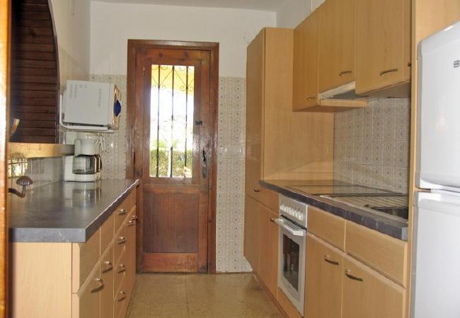 Апартаменты Apartment with barbecue, terrace in Alicante