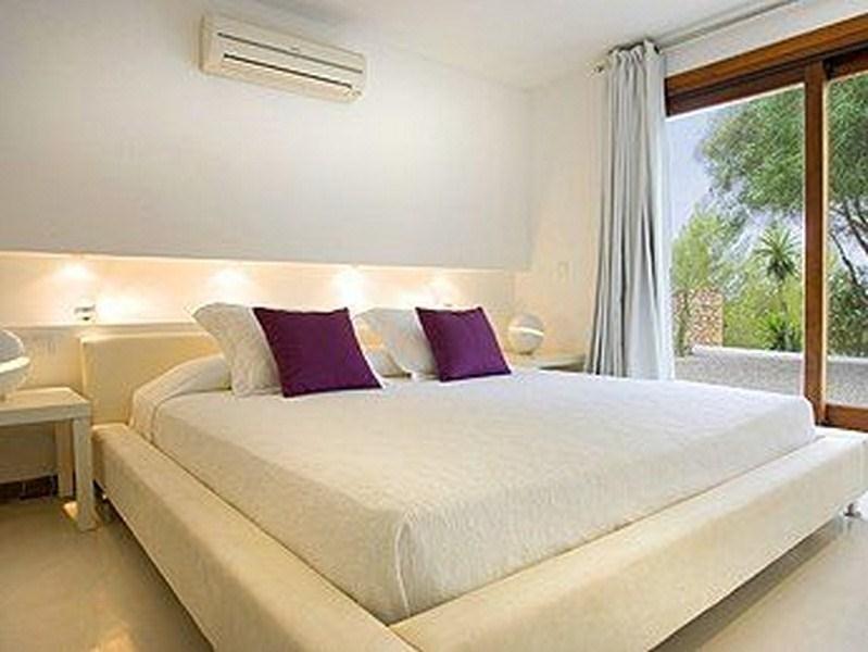 Вилла Villa in Cala Tarida V