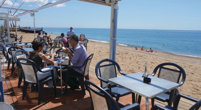 Апартаменты Holiday home Santa Susanna 94 with Outdoor Swimmingpool