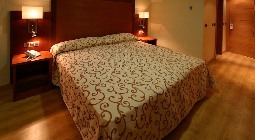 Отель Hotel Calabahia & SPA