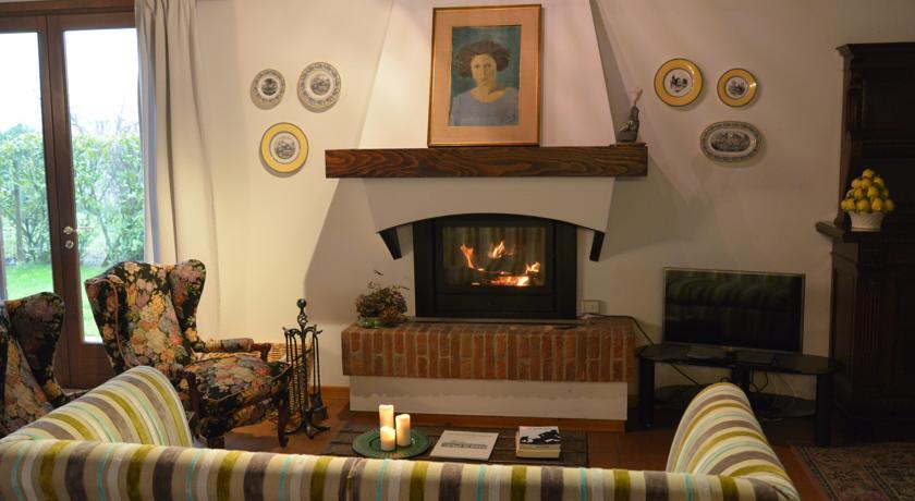 Мини-отель Bed & Breakfast La Ghiandaia