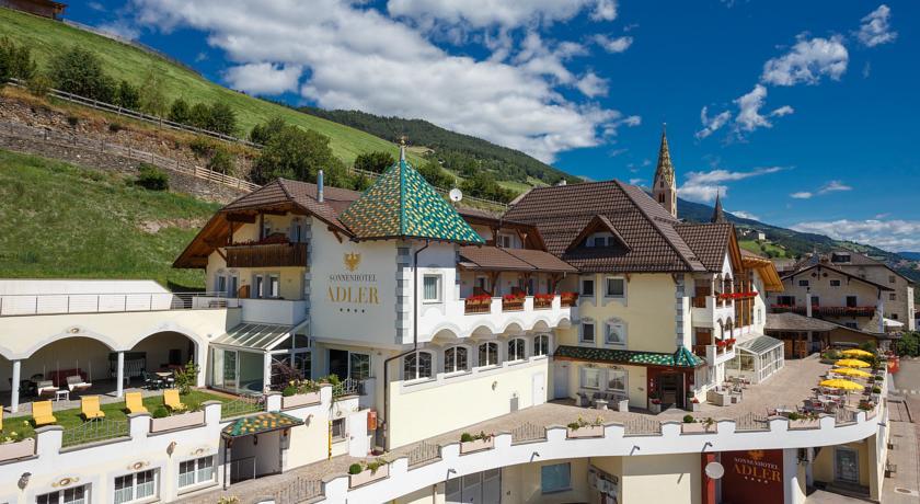 Отель Sonnenhotel Adler