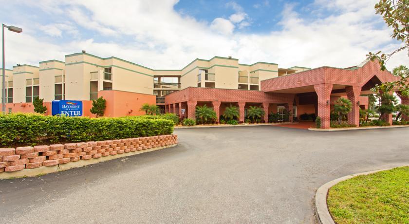 Отель Baymont Inn & Suites Tampa Near Busch Gardens