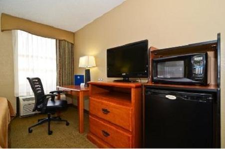 Отель Best Western Executive Inn Battle Creek