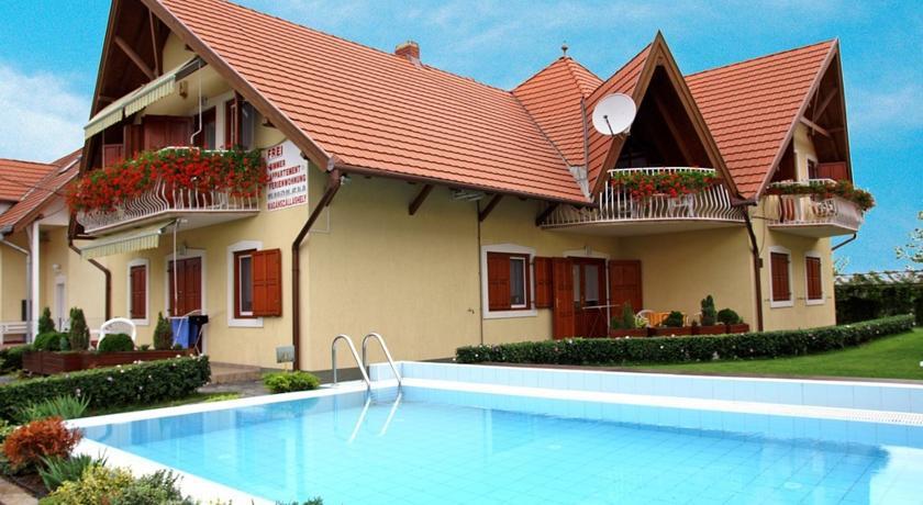 Two-Bedroom Apartment Balatonmariafurdo near Lake 4