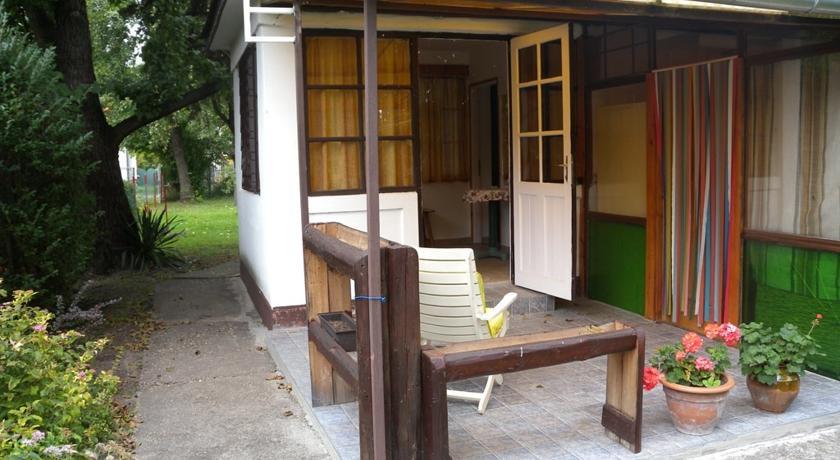 Апартаменты Holiday home Balatonfenyves 22