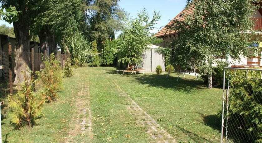 Holiday home Balatonfenyves 25