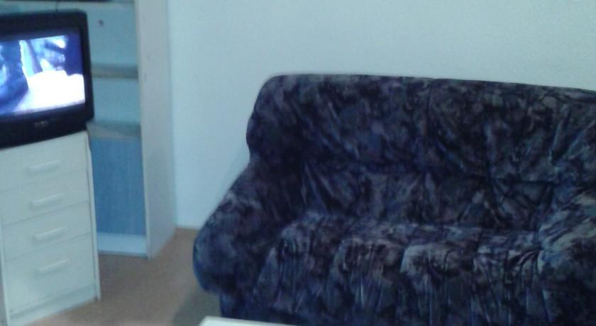 Smal Hut Studio