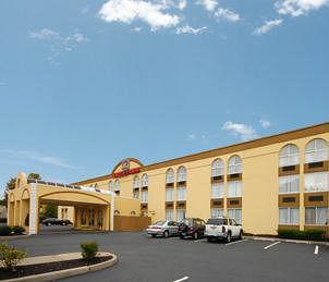 Отель Best Western Hazlet Inn