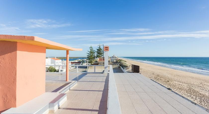 Cerya Faro Beach