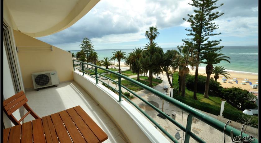 Апартаменты Exclusive Beachfront Apartment