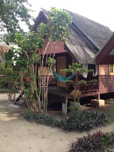 Отель Haad Chao Phao Resort