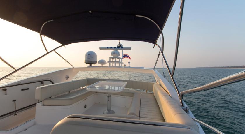 Maikhao Dream Luxury Yacht
