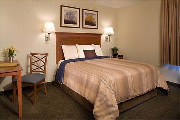 Отель Candlewood Suites Dallas-Arlington