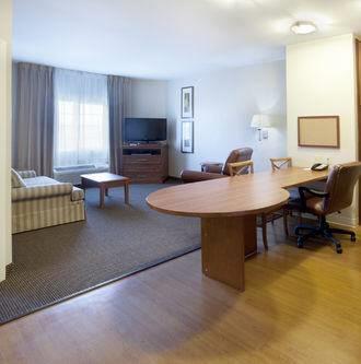 Отель Candlewood Suites Temple