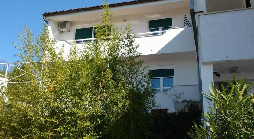 Апартаменты Apartment Bozic 2