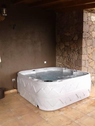 Апартаменты Holiday Home El Brezal