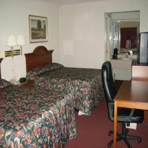 Отель Harrisonville Inn & Suites