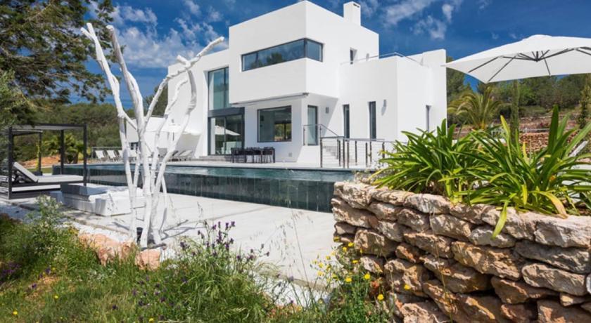 Вилла Minimalistic Villa